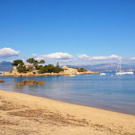 Grand T2 Standing Proche Centre Et Plages Vue Panoramique Parking Prive Апартаменти