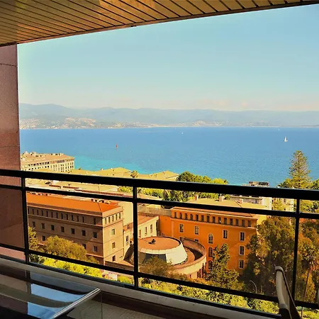 Apartment Grand T2 Standing Proche Centre Et Plages Vue Panoramique Parking Prive