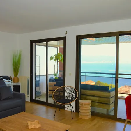 Grand T2 Standing Proche Centre Et Plages Vue Panoramique Parking Prive Апартаменти Аяччо