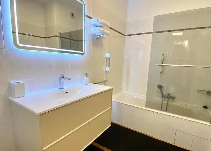 Lejlighed Grand T2 Standing Proche Centre Et Plages Vue Panoramique Parking Prive