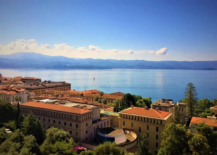Grand T2 Standing Proche Centre Et Plages Vue Panoramique Parking Prive * Ajaccio (Corsica)