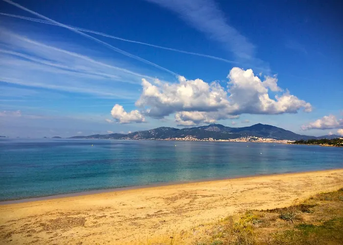 Lejlighed Grand T2 Standing Proche Centre Et Plages Vue Panoramique Parking Prive