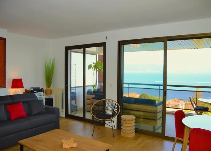 Grand T2 Standing Proche Centre Et Plages Vue Panoramique Parking Prive Lejlighed Ajaccio (Corsica)