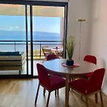 Grand T2 Standing Proche Centre Et Plages Vue Panoramique Parking Prive