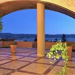 Grand T2 Standing Proche Centre Et Plages Vue Panoramique Parking Prive Αζάτσιο
