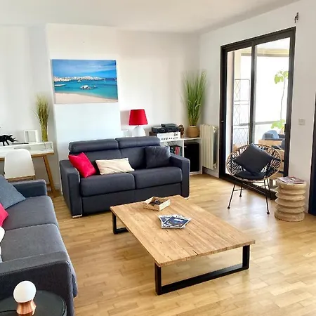 Grand T2 Standing Proche Centre Et Plages Vue Panoramique Parking Prive Apartment Ajaccio (Corsica)