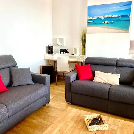 Apartment Grand T2 Standing Proche Centre Et Plages Vue Panoramique Parking Prive