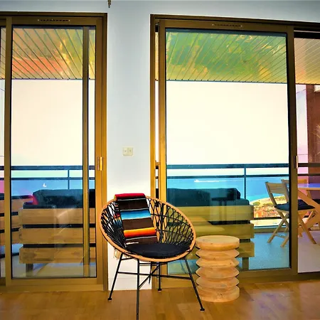 Grand T2 Standing Proche Centre Et Plages Vue Panoramique Parking Prive Apartment *