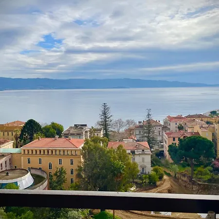 Grand T2 Standing Proche Centre Et Plages Vue Panoramique Parking Prive Apartment