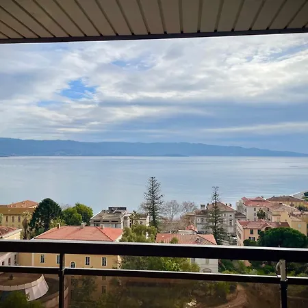 Grand T2 Standing Proche Centre Et Plages Vue Panoramique Parking Prive Διαμέρισμα