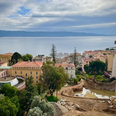 Grand T2 Standing Proche Centre Et Plages Vue Panoramique Parking Prive * Ajaccio (Corsica)