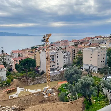 Grand T2 Standing Proche Centre Et Plages Vue Panoramique Parking Prive