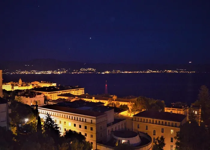 Grand T2 Standing Proche Centre Et Plages Vue Panoramique Parking Prive Ajaccio (Corsica)